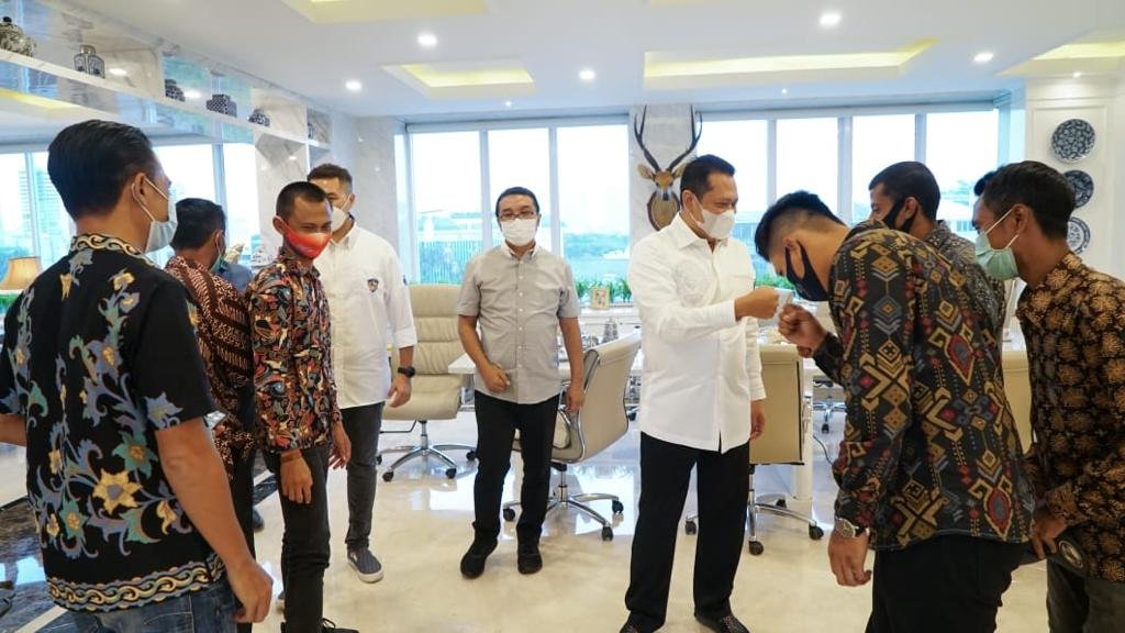 Terima Instruktur Sekolah Balap Roda Dua, Bamsoet Ajak Masukan Materi Kebangsaan