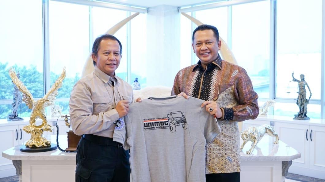 Bamsoet Apresiasi Buku 'Pearl Harbor Hiroshima Nagasaki. Kepolisian negara RI' Karya Komjen Pol (purn) Arif Wachjunaidi