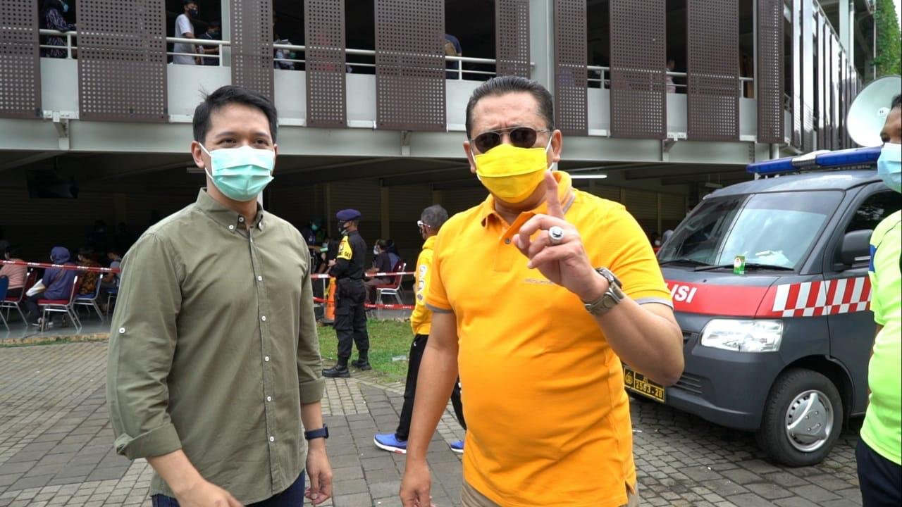 Tinjau Sentra Vaksinasi Covid-19 BUMN di Istora Senayan, Bamsoet Harap Vaksinasi Lansia Berjalan Maksimal