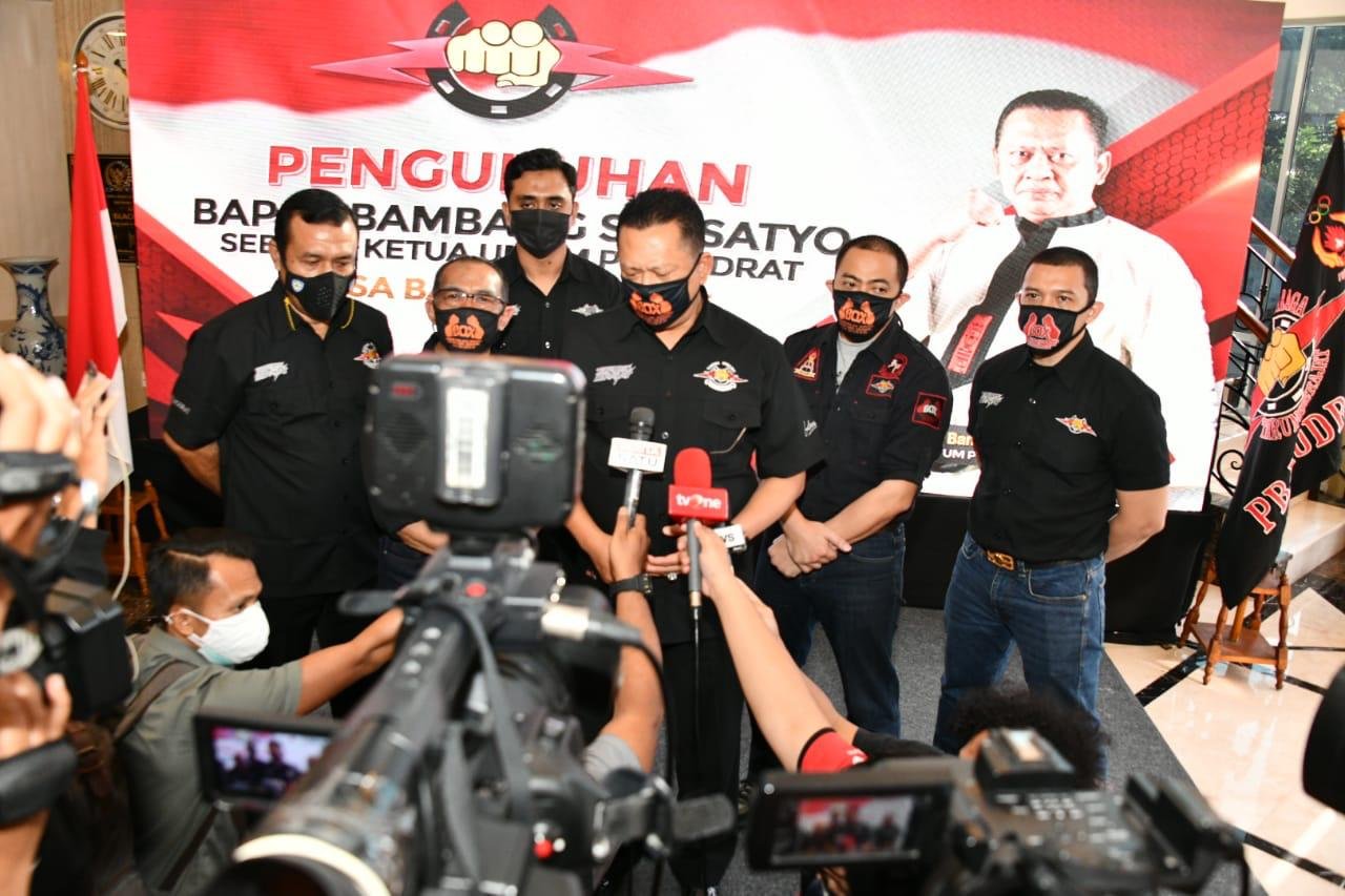 Bamsoet Dikukuhkan Sebagai Ketua Umum Pengurus Besar Keluarga Olahraga Tarung Derajat
