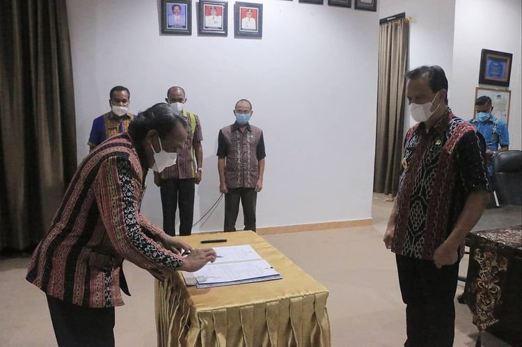 Sertijab Kepala BP4B, Bupati Belu: Yang Terpenting Kerja dengan Rapi