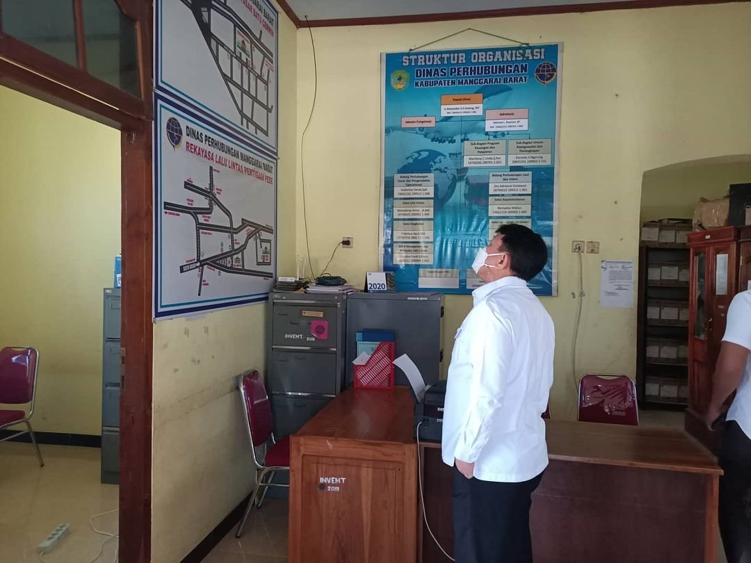 Sidak Kantor Dishub, Wabup Mabar: Tegur Parkir Liar di Trotoar Kota Labuan Bajo