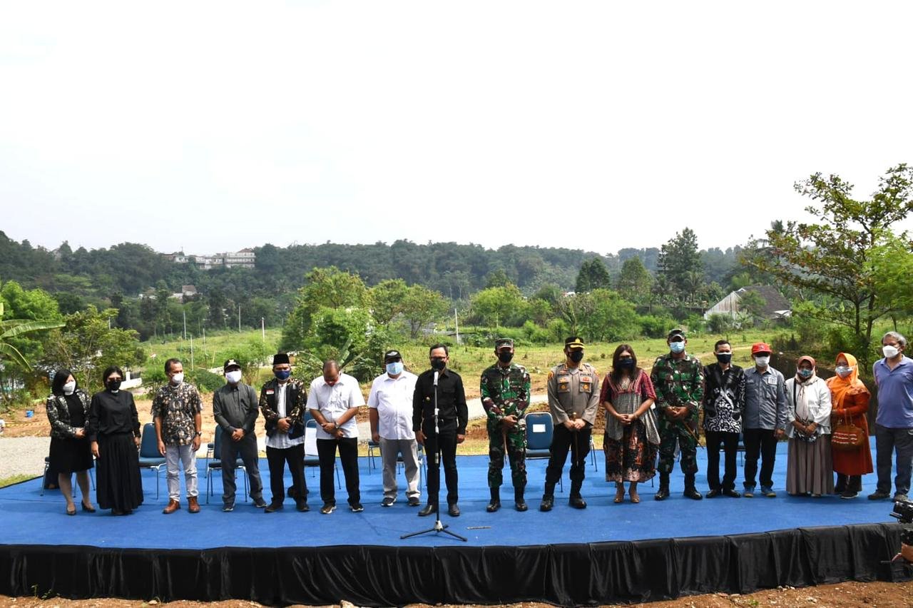 Carut Marut IMB GKI Yasmin Bogor Akhirnya Berujung Damai. Serah Terima Izin Mendirikan Bangunan GKI Yasmin Bogor Dilakukan