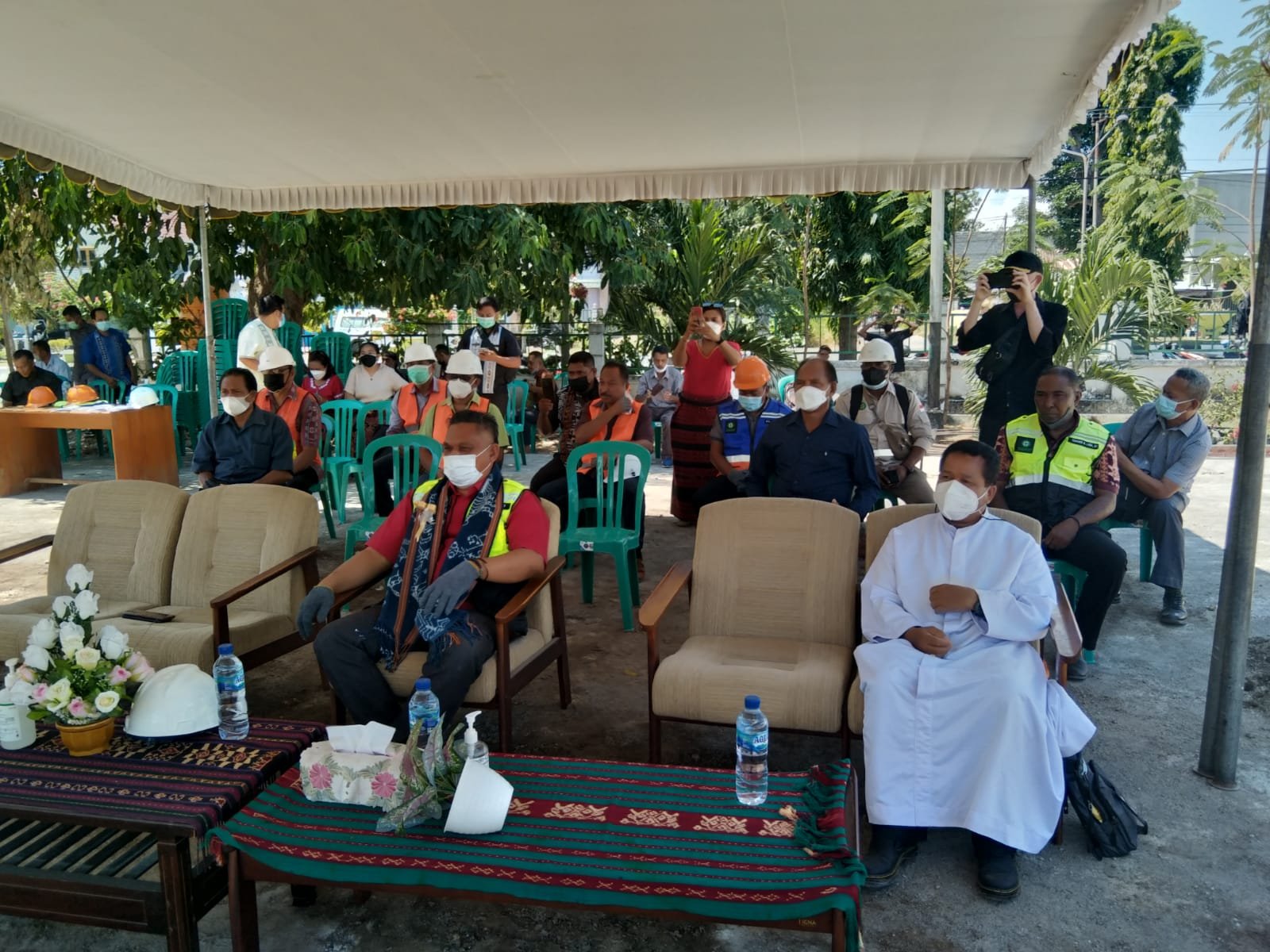 Bupati Sikka Roby Idong Ingatkan Pejabat dan Pengelola Proyek Bekerja dengan Baik Agar Tidak Masuk Penjara