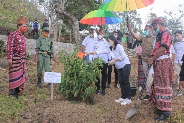 Kunker Ke Desa Duarato, Bupati Belu: Kita akan Promosikan ini Sebagai Salah Satu Pusat Destinasi Kampung Adat