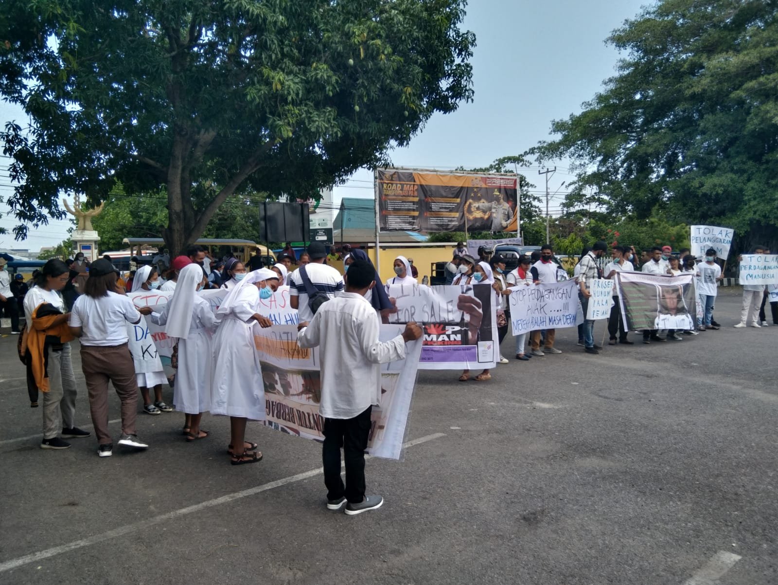 Elemen Anti Perdagangan Orang Gelar Demo Beruntun Tolak Eksploitasi Perempuan dan Anak di Bawah Umur di Sikka