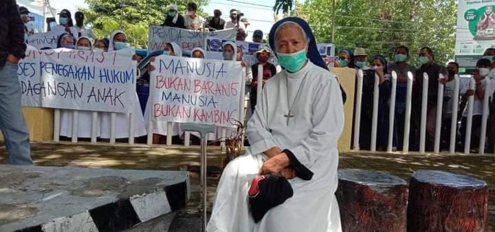 In Memoriam Suster Eustochia: Selamat Jalan Pejuang Kemanusiaan, Guru, Pemimpin Komunitas SSpS, dan Koordinator TRUK-Flores
