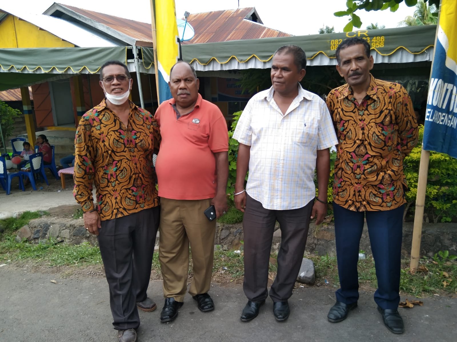 Gairahkan Ekonomi Masyarakat NTT, Menteri Koperasi dan UKM RI Serahkan Sertifikat NIK Aktif Kelembagaan dan Usaha Kopdit Obor Mas Maumere