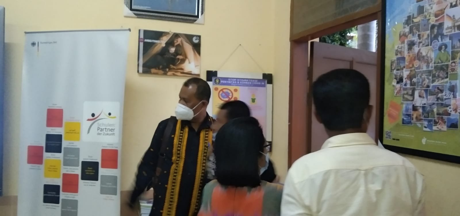 Kadis PK NTT Pimpin Belasan Guru Sekolah ADEM Provinsi Studi Banding di SMAK Frateran Maumere