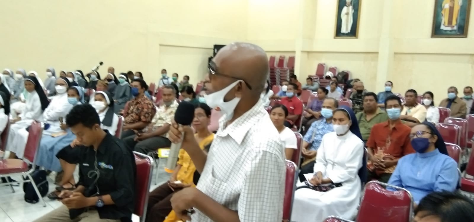 Uskup Edwaldus, Para Imam, Suster dan Elemen Umat Keuskupan Maumere Antusias Ikuti Perayaan Pra-Sinode XVI Uskup Sedunia