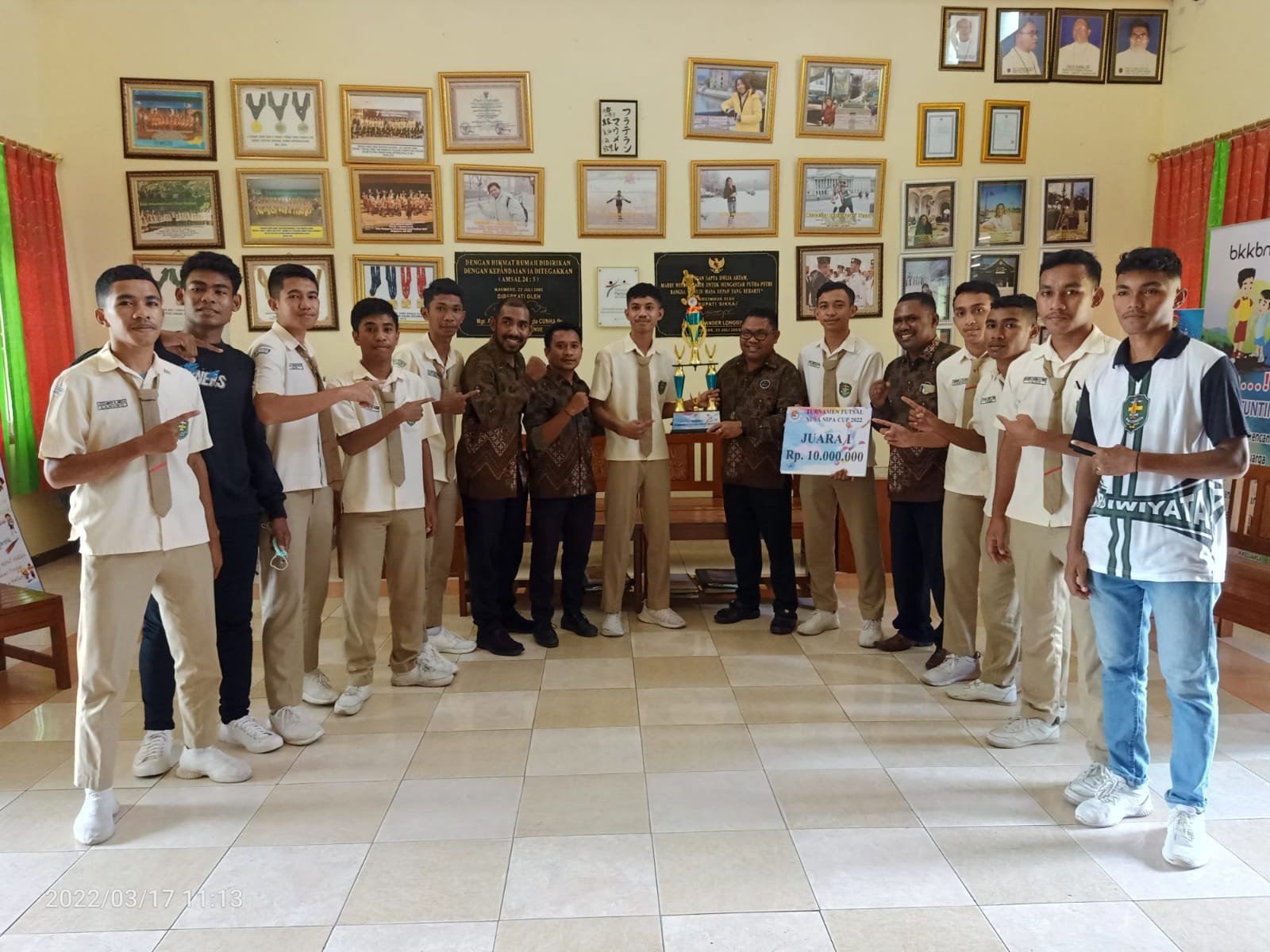 SMAK Frateran Maumere Raih Juara I Turnamen Futsal Nusa Nipa dan Satu Duta Smater Wakili Sikka di Tingkat Provinsi