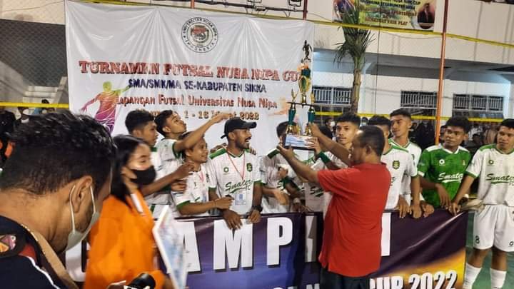 SMAK Frateran Maumere Raih Juara I Turnamen Futsal Nusa Nipa dan Satu Duta Smater Wakili Sikka di Tingkat Provinsi