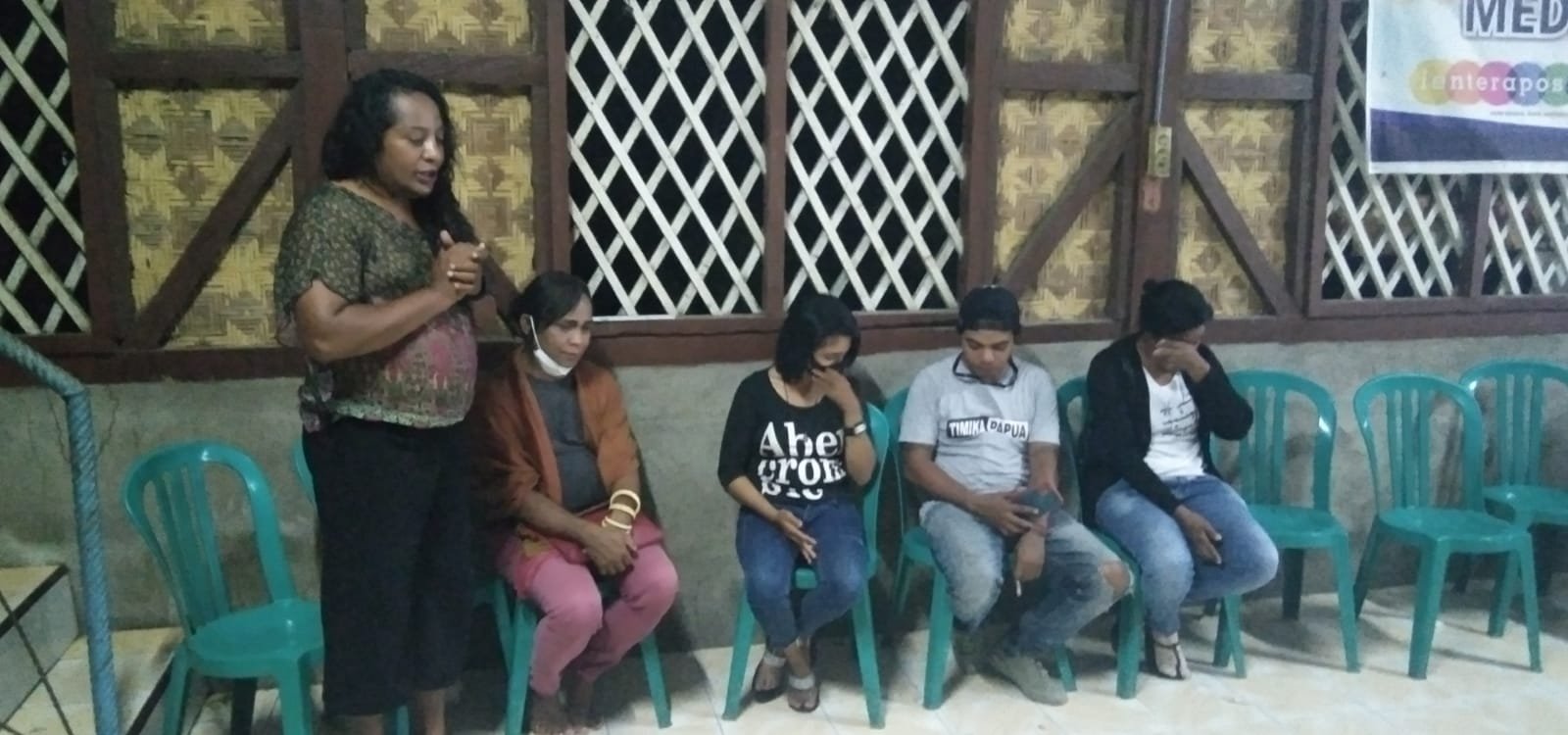 Ketika Transpuan Sikka dan Awak Media "Buka-Bukaan" di Kantor Redaksi florespedia.id Maumere