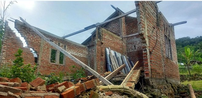 Reaksi Cepat BPBD Mabar Laporkan Bencana Dusun Tado ke BNPB