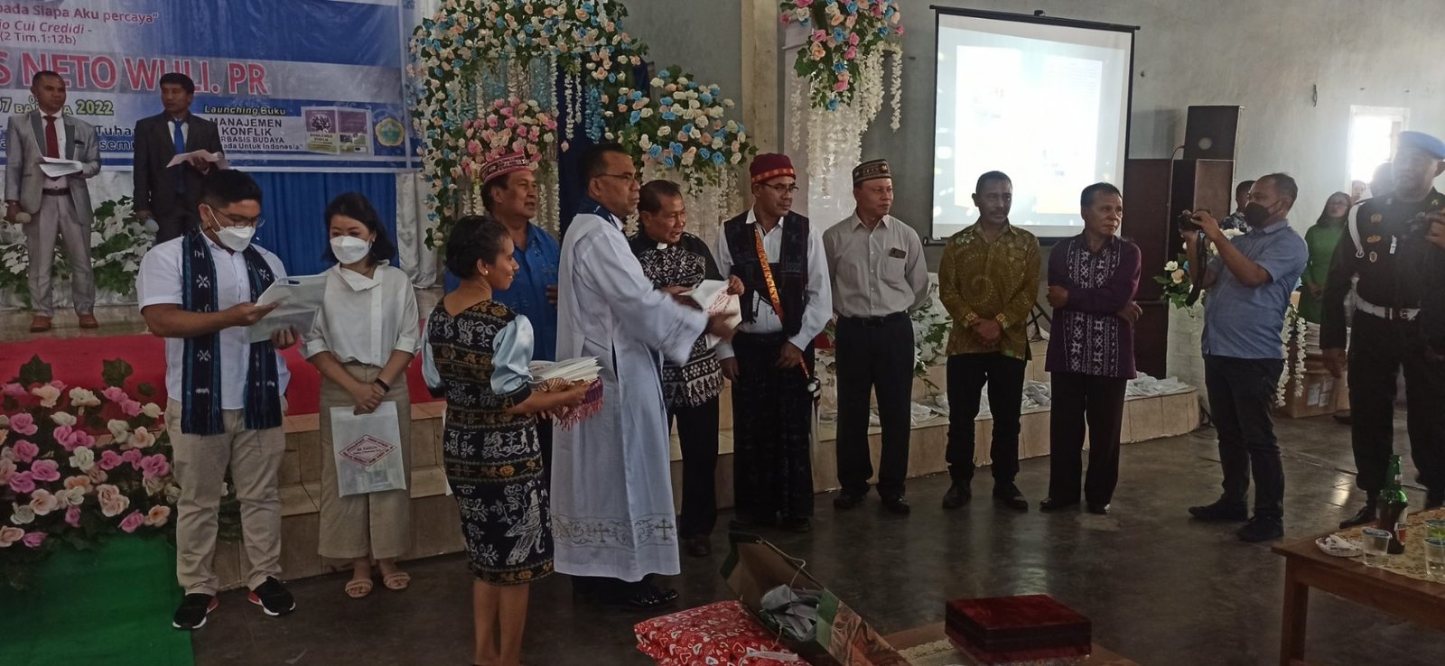 Empat Jenderal Hadiri Misa Perak Imamat Mantan Pasbanmilpol Ordinariat Militer Indonesia di Bajawa