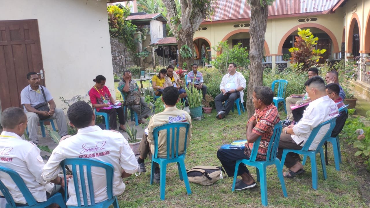 Ketika Peserta Sinode II KUM Antusias Ikuti Rapat Mini dan Midi Bahas Pemberdayaan Pastoral Menuju Komunitas Pembebasan