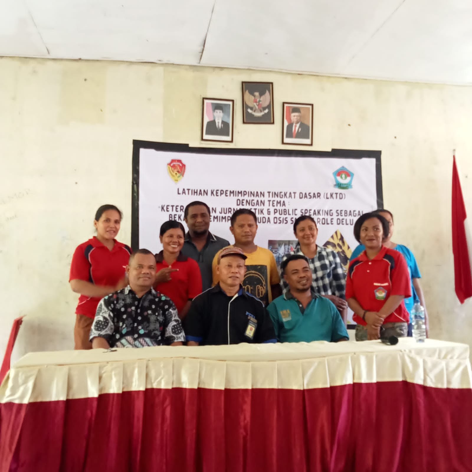 Pengurus OSIS SMAN I Role Delu Kabupaten Sikka Bahas Pilpres Serentak 14 Februari 2024