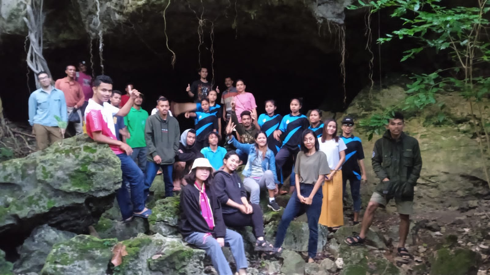 Kampung Nampar, Tiwu Empo & Liang Rodak, Spot Wisata Alam Pantura Labuan Bajo
