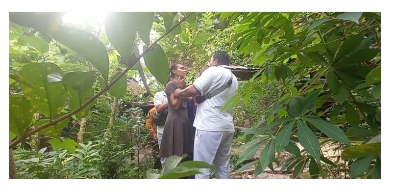 Perempuan Gangguan Jiwa Desa Ipir Kecamatan Bola Dijemput Pegawai, Perawat dan Psikolog Panti Santa Dymphna Maumere