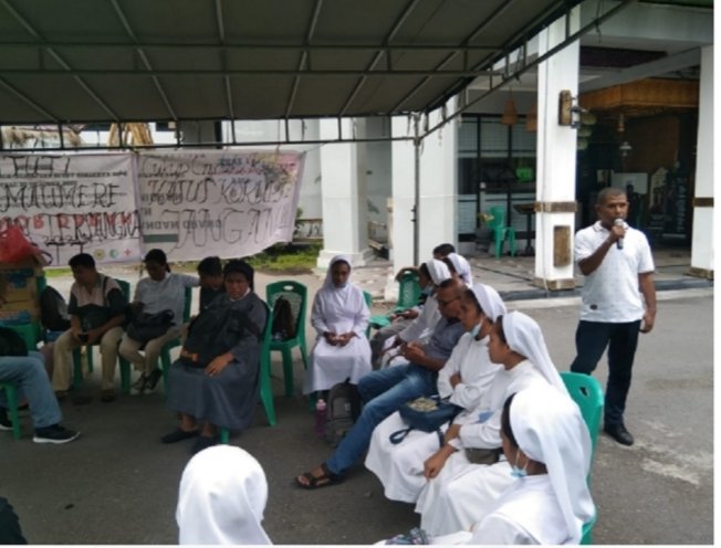 Jaksa dan Inspektorat NTT Respons Positif Aspirasi Aktivis HAM Terkait Dugaan Korupsi Dana BTT, Aksi Pendudukan Halaman Kantor Kejari Sikka Dihentikan Semetara