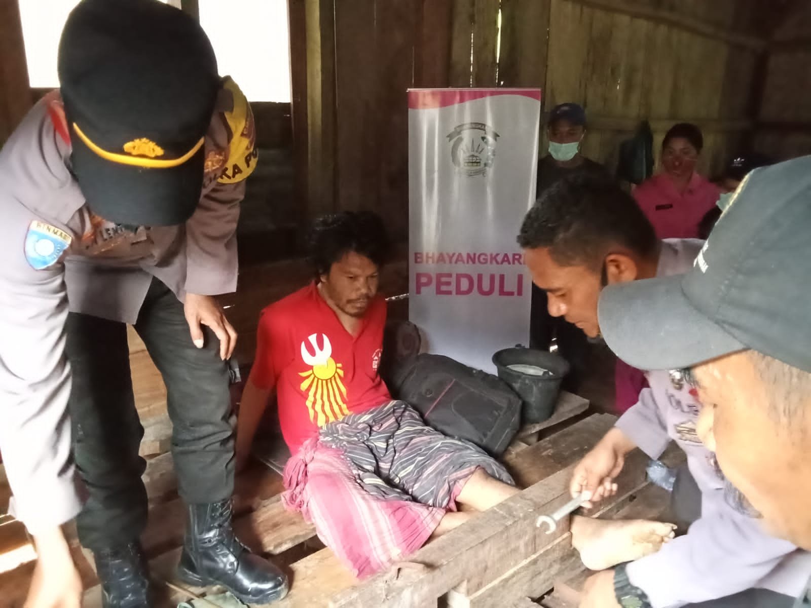 Potret Miris Tradisi Pasung Penderita ODGJ (Apresiasi Untuk Kapolsek Kuwus)