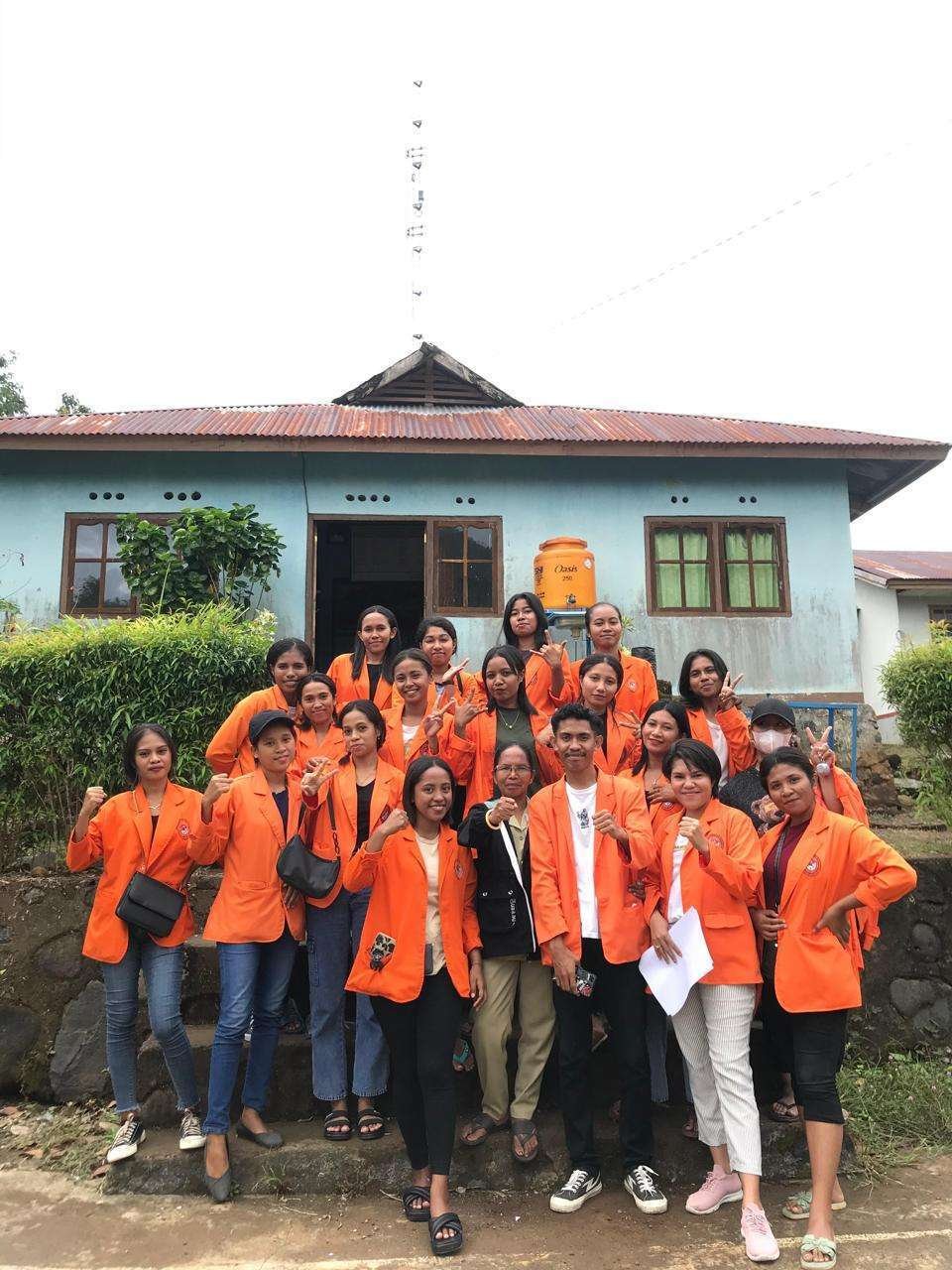 Mahasiswa KKN UNIPA Indonesia Gencar Lakukan Edukasi dan Penanganan Stunting di Desa Tanarawa Kabupaten Sikka