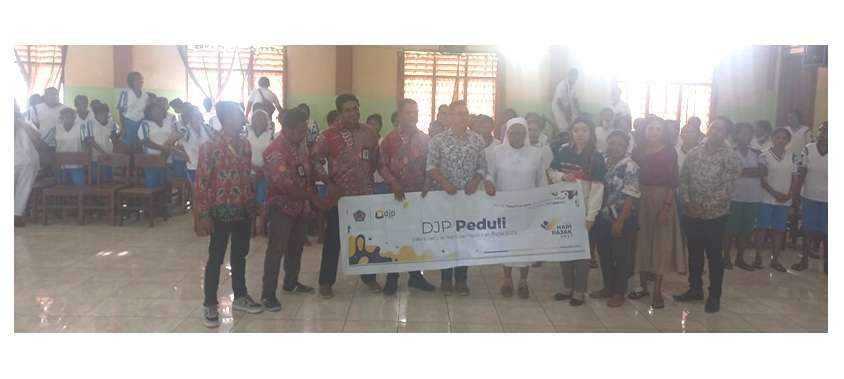 Peringati Hari Pajak Nasional, Paguyuban Oikumene KPP Pratama Maumere Berbagi Kasih dengan Komunitas ODGJ Panti Santa Dymphna