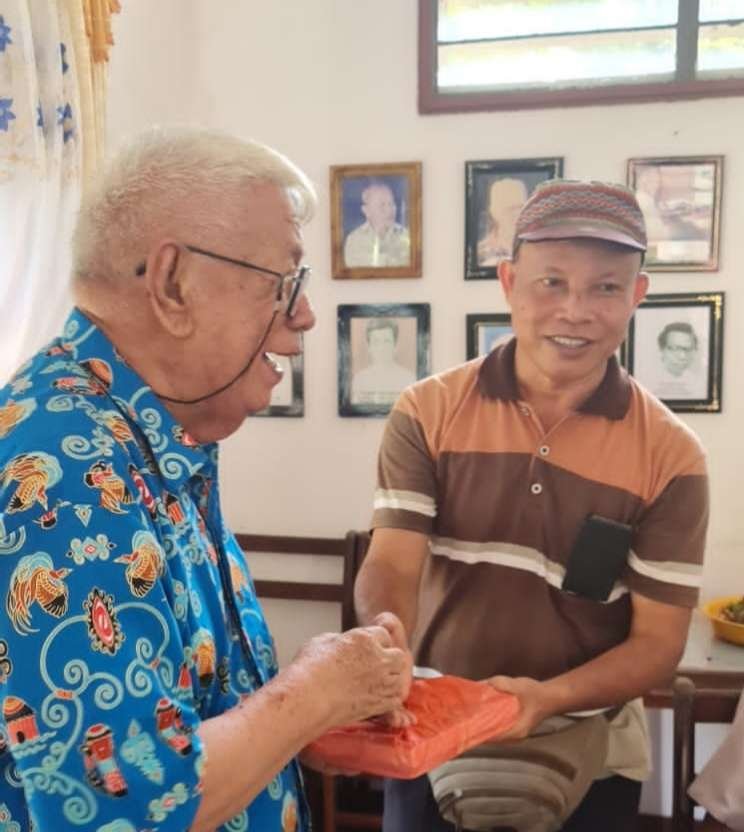 Ketika Imam dan Elemen Warga merajut ketulusan Cinta di Biara Simeon Bukit Sandaran Matahari Ledalero