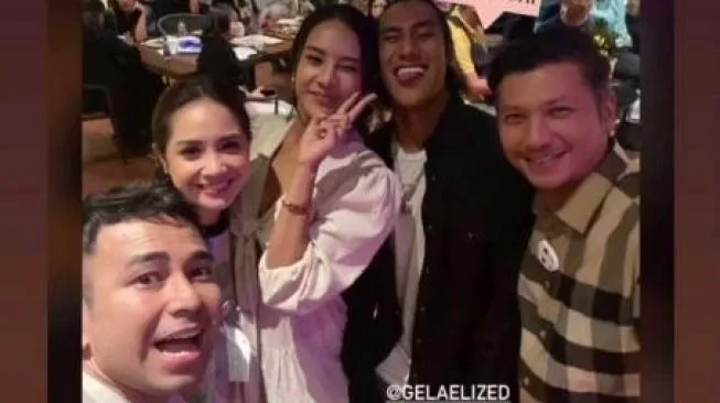 Dituding Langgar Prokes Pasca Jalani Vaksin, Raffi Ahmad Minta Maaf