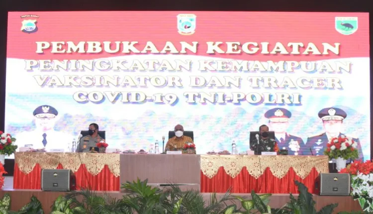 Kegiatan Sosialisasi Vaksinator dan Tracer Papua Barat