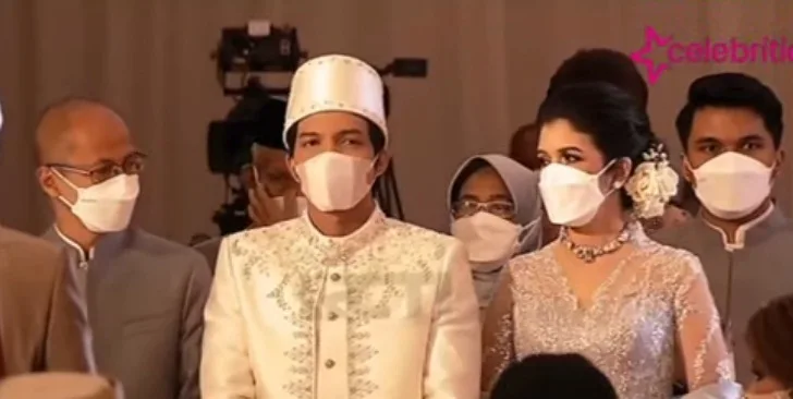 Lepas Kaca Mata dan Bandana di Pernikahannya dengan Aurel, Atta Halilintar Menangis