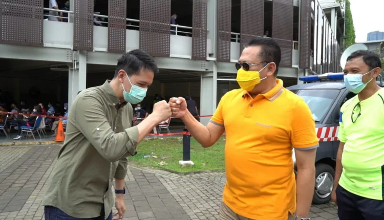 Tinjau Sentra Vaksinasi Covid-19 BUMN di Istora Senayan, Bamsoet Harap Vaksinasi Lansia Berjalan Maksimal