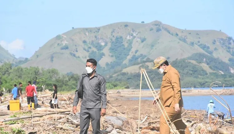 Jadi Daerah Pariwisata Premium, Bupati Mabar Minta Masyarakat Jaga Kebersihan Wilayah Mabar