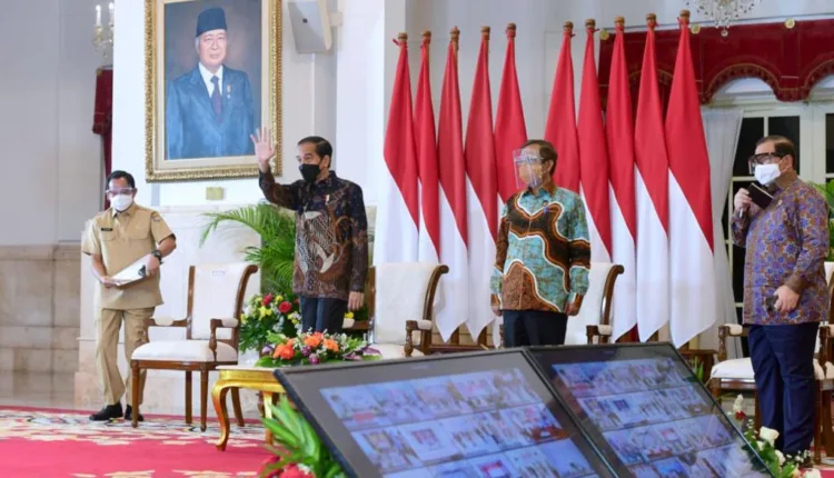 Presiden Dorong Pemda Ciptakan Lapangan Kerja, Perbanyak Program Padat Karya, BukaInvestasi dan Eksekusi Bantuan Sosial