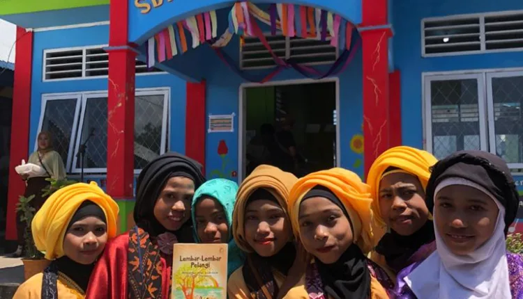 Luncurkan Girls’ Scholarship Program, TBP Ingin Perempuan di Flores Tak Putus Sekolah