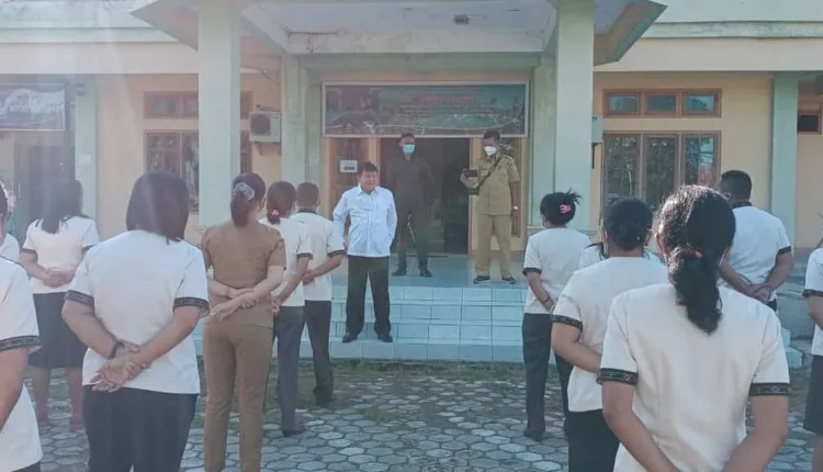 Sidak ke Kantor DPMPTSP, Wabup Weng: Kalau Pelayanannya Lama Berarti Ada Apa-Apa