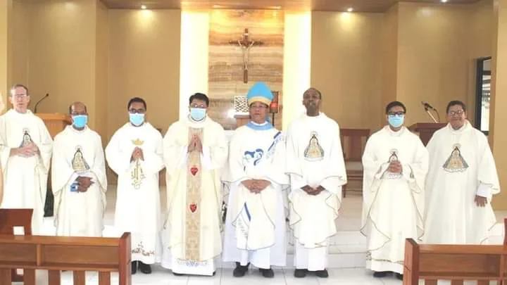 Hari ini Uskup Maumere Tahbiskan Imam Pertama Indonesia dari Kongregasi Oblates of the Virgin Mary