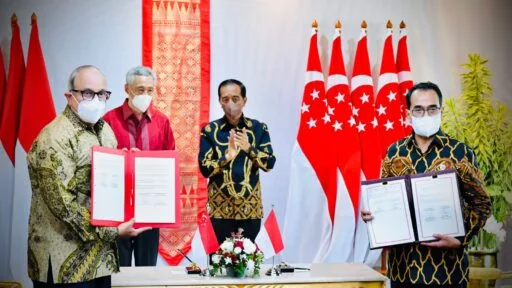 Bahas Upaya Penguatan Kerja Sama Pemulihan Ekonomi dengan PM Singapura, Jokowi: Investasi Baru Singapura Senilai USD9,2 Miliar