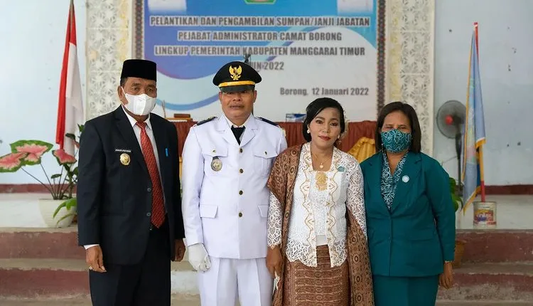 Lantik Camat Borong, Wakil Bupati Manggarai Timur Ingatkan Berbagai Tantangan