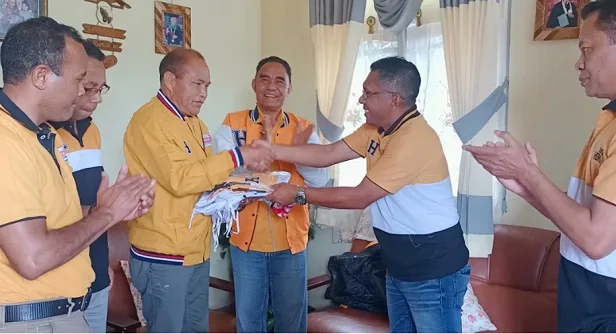 DPC Hanura Kabupaten Manggarai Lantik Pengurus Baru PAC di Kecamatan Wae Ri'i