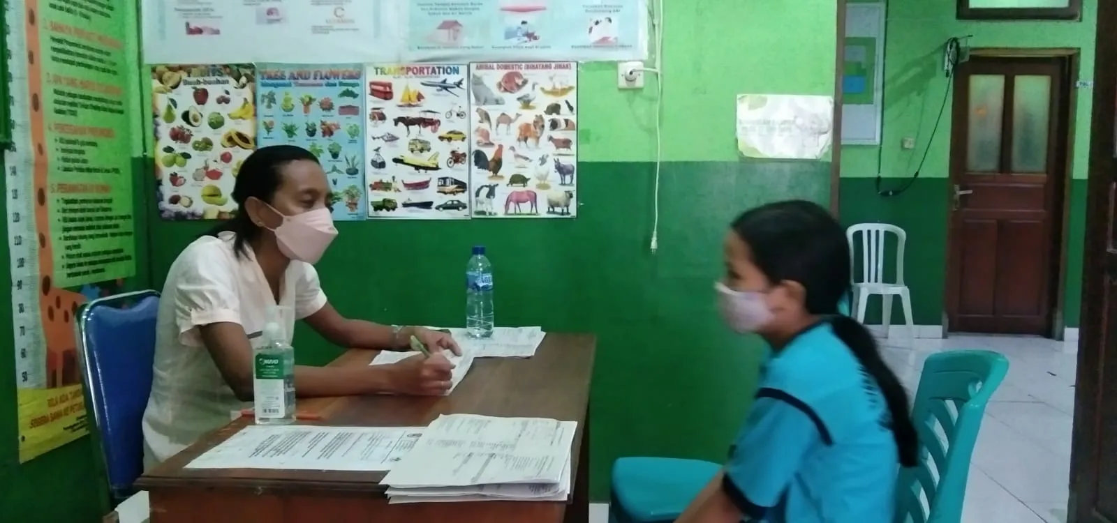 Ratusan Pelajar SD di  Kota Maumere Antusias Ikuti Vaksinasi Covid-19