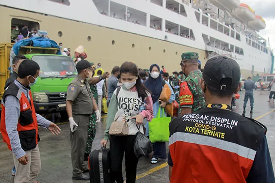 Airlangga Hartarto:  PPKM Luar Jawa-Bali Hingga 14 Maret, Cakupan Vaksinasi Jadi Indikator Level