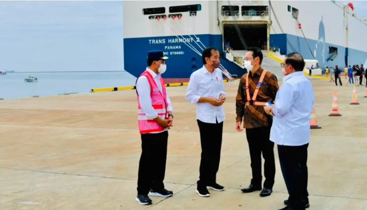 Optimistis Ekspor Mobil via Pelabuhan Patimban Terus Meningkat, Jokowi: Bisa Naik Jadi 180 Ribu Mobil