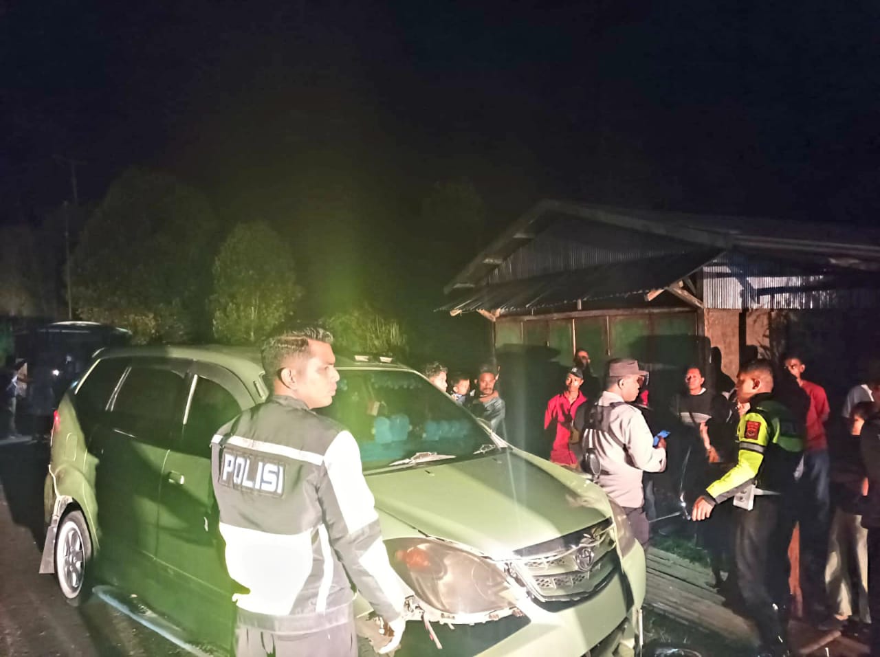 Avanza vs Vixion, Pelajar Asal Wae Ri'i Dilarikan ke RS Komodo