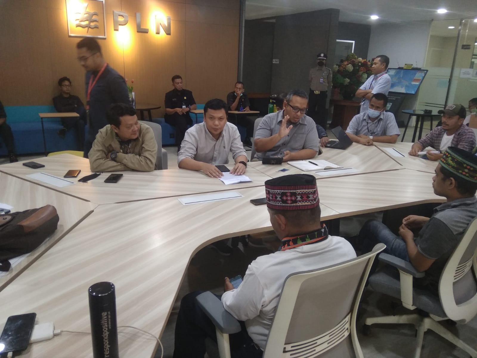 Aksi Penolakan Rencana Proyek Penambangan Panas Bumi di Poco Leok dan Pulau Flores