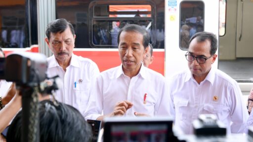 Bangun Kereta Api Pertama Trans Sulawesi Jokowi Ini Pekerjaan Besar