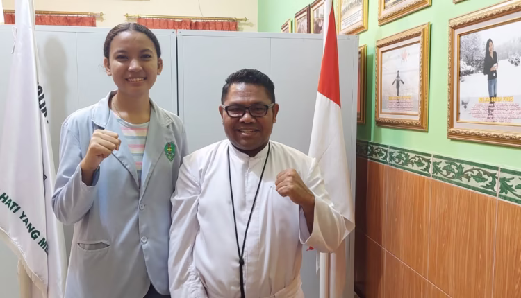 Wow, Siswi Kelas XI SMAK Frateran Maumere Lolos Beasiswa ke Jerman, dan Siswi Kelas XII Lulus Beasiswa Berprestasi ke UI