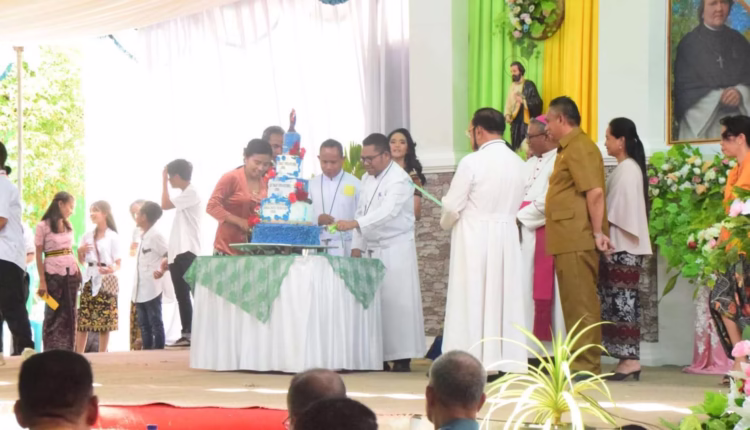 Siswa Lintas Agama Spater-Smater Maumere Berkolaborasi Sukseskan Perayaan 150 Tahun Kongregasi Frater BHK di Dunia, Uskup Maumere Titip Dua Nasihat Injil