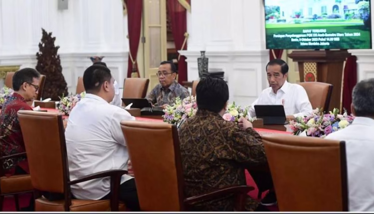 Jokowi Pimpin Ratas Bahas PON XXI di Aceh-Sumut
