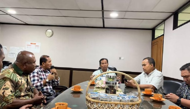 Sambangi Kemenkop, Pj Bupati Sikka Bahas Kemasan Produk UMKM